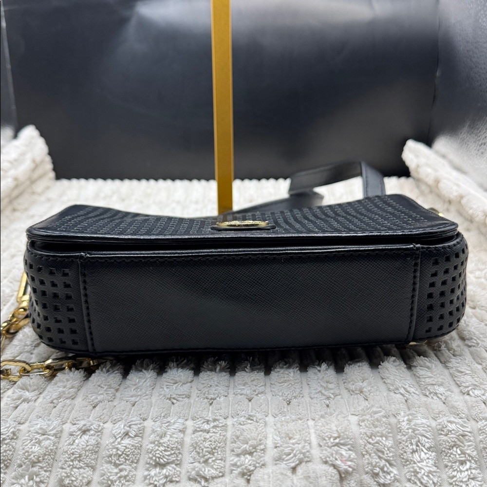 ❌SOLD❌Tory Burch Robinson Chain Small Crossbody Bag - Picture 10 of 11